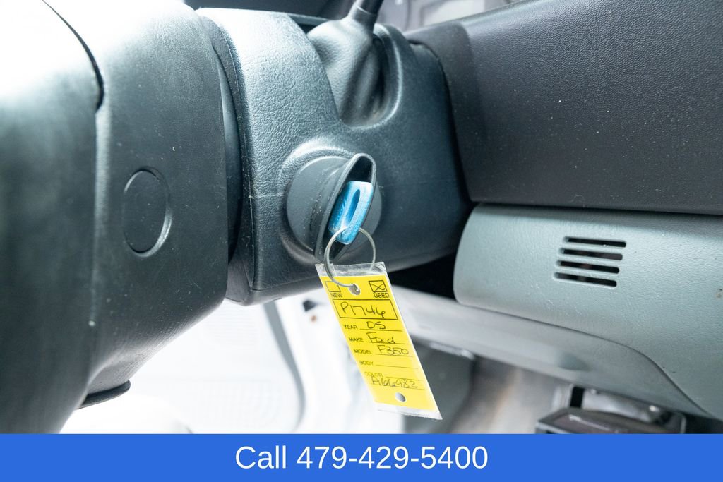 Used 2005 Ford F350 XL image 20