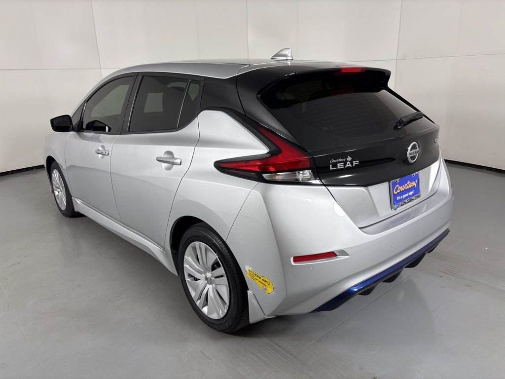 Used 2022 Nissan Leaf S image 6