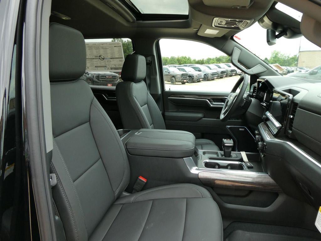 New 2026 Chevrolet Silverado 1500 LTZ w/ LTZ Premium Package AWD/4WD image 13