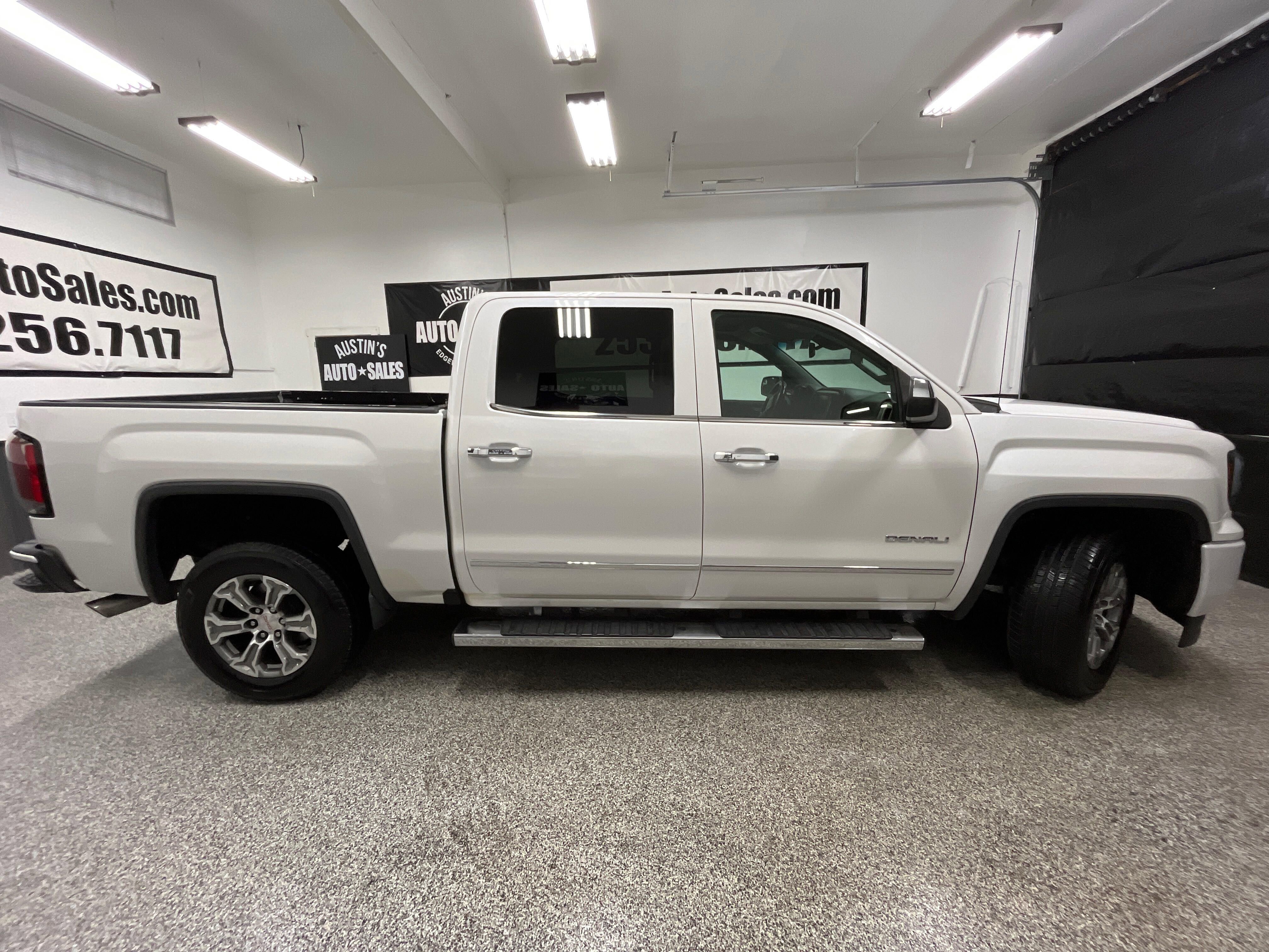 Used 2017 GMC Sierra 1500 Denali image 2