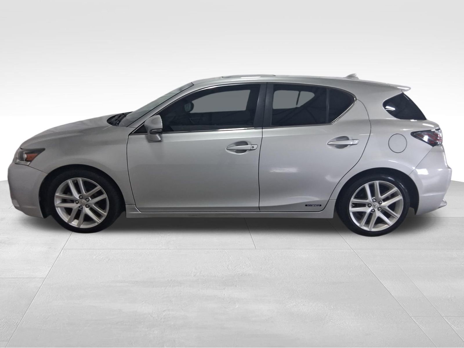 Used 2016 Lexus CT 200h w/ Seat Comfort Package image 8