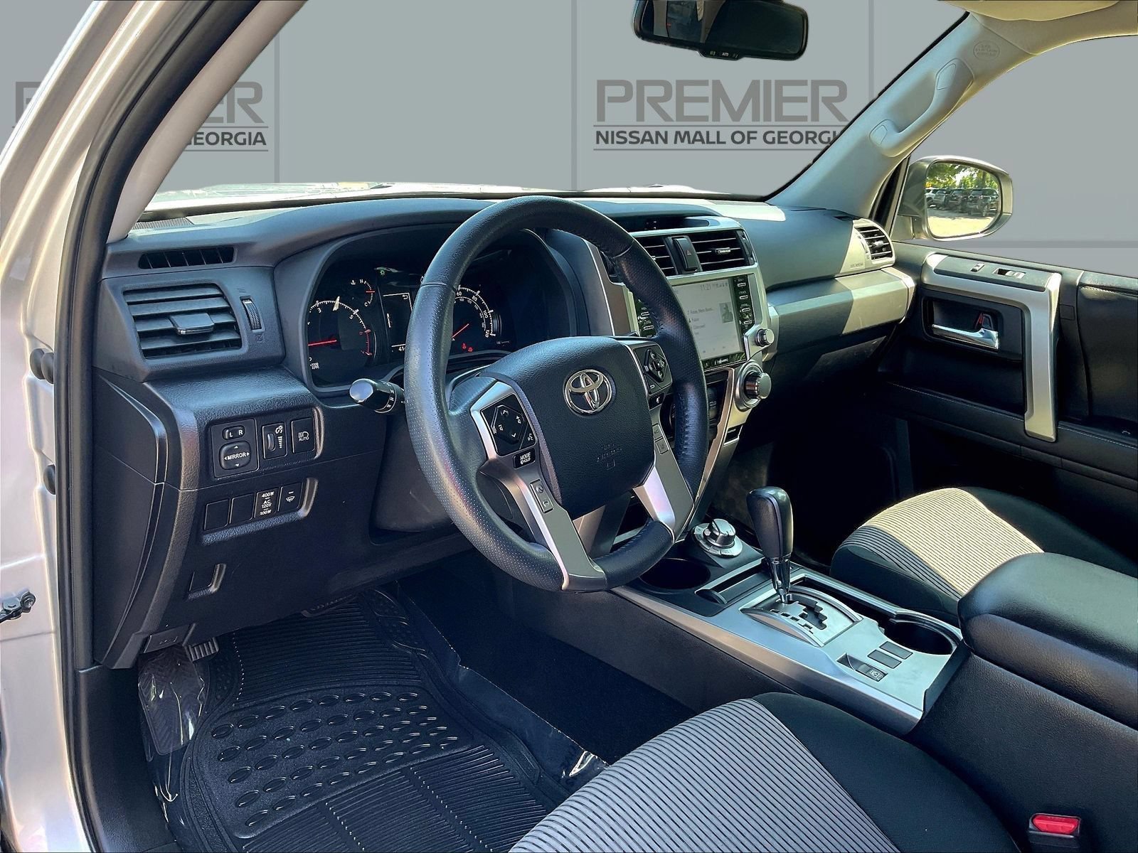Used 2024 Toyota 4Runner SR5 AWD/4WD image 19