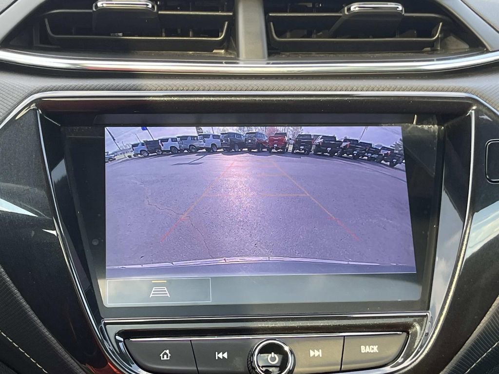 Certified 2023 Chevrolet TrailBlazer ACTIV w/ Sun and Liftgate Package AWD/4WD image 17