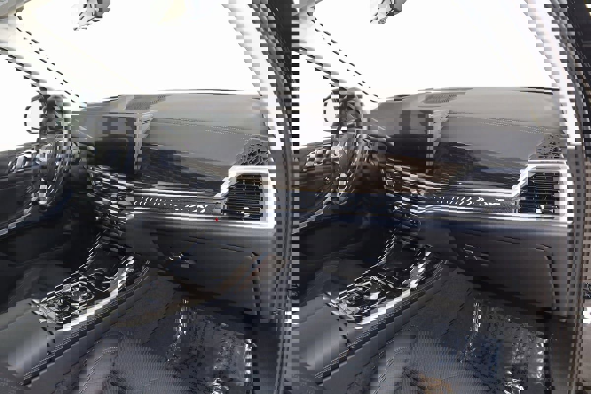 Used 2023 BMW X7 xDrive40i w/ Premium Package image 45