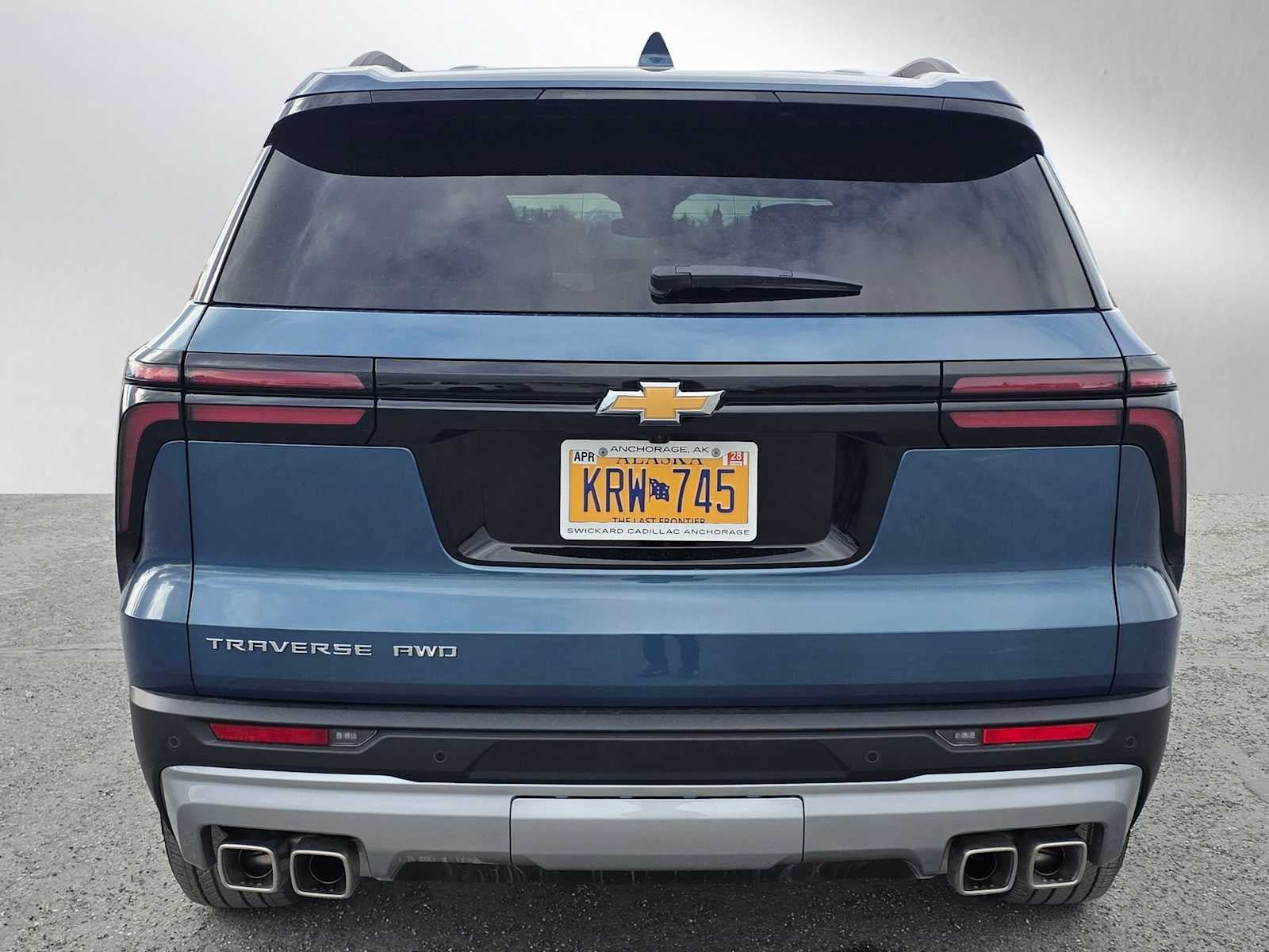 Used 2026 Chevrolet Traverse LT AWD/4WD image 4