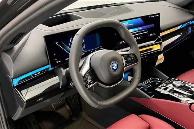 New 2025 BMW i5 xDrive40 w/ Premium Package image 21
