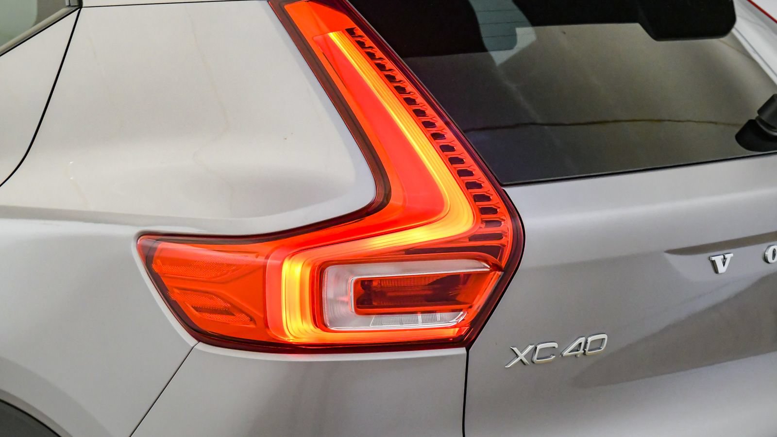 Certified 2026 Volvo XC40 B5 Ultra w/ Protection Package Premier AWD/4WD image 12