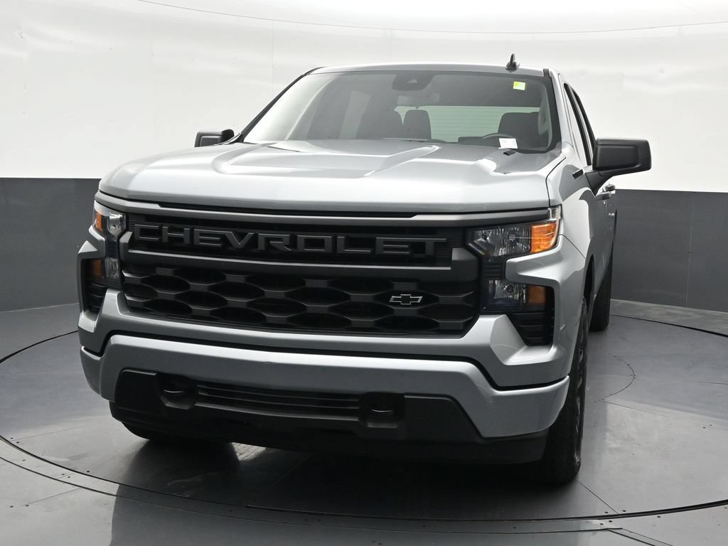 Used 2025 Chevrolet Silverado 1500 Custom w/ Turbomax Blackout Package RWD image 9