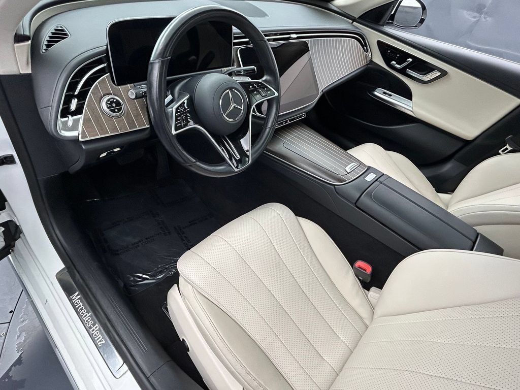 Used 2025 Mercedes-Benz E 350 Sedan w/ Winter Package image 15