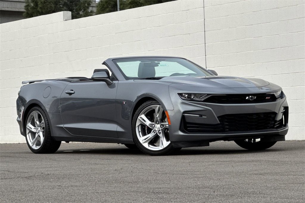 Used 2022 Chevrolet Camaro SS image 2