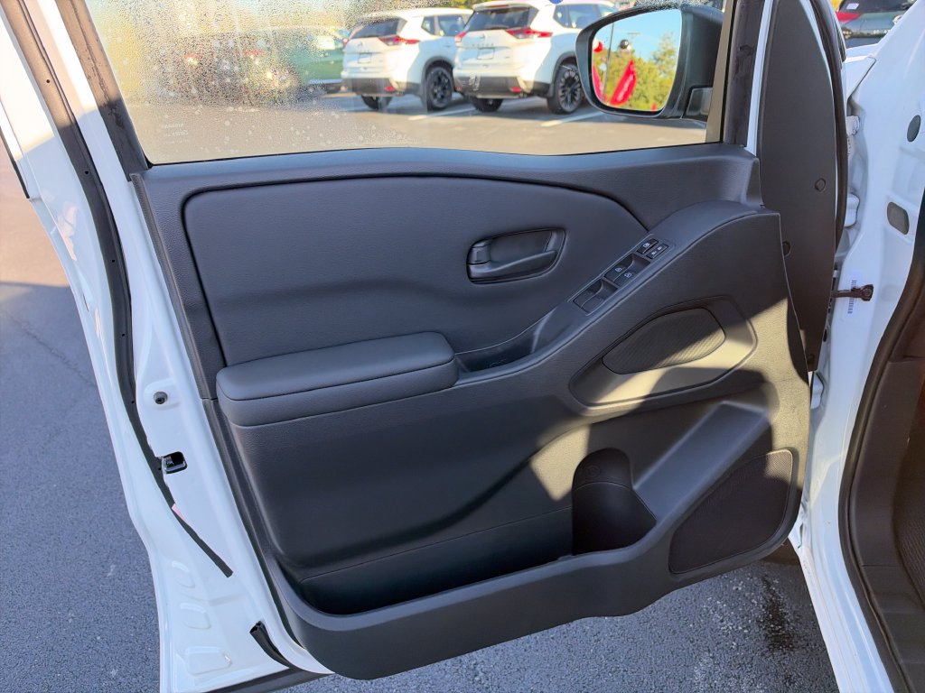 New 2027 Nissan Frontier S w/ Tow Package AWD/4WD image 13