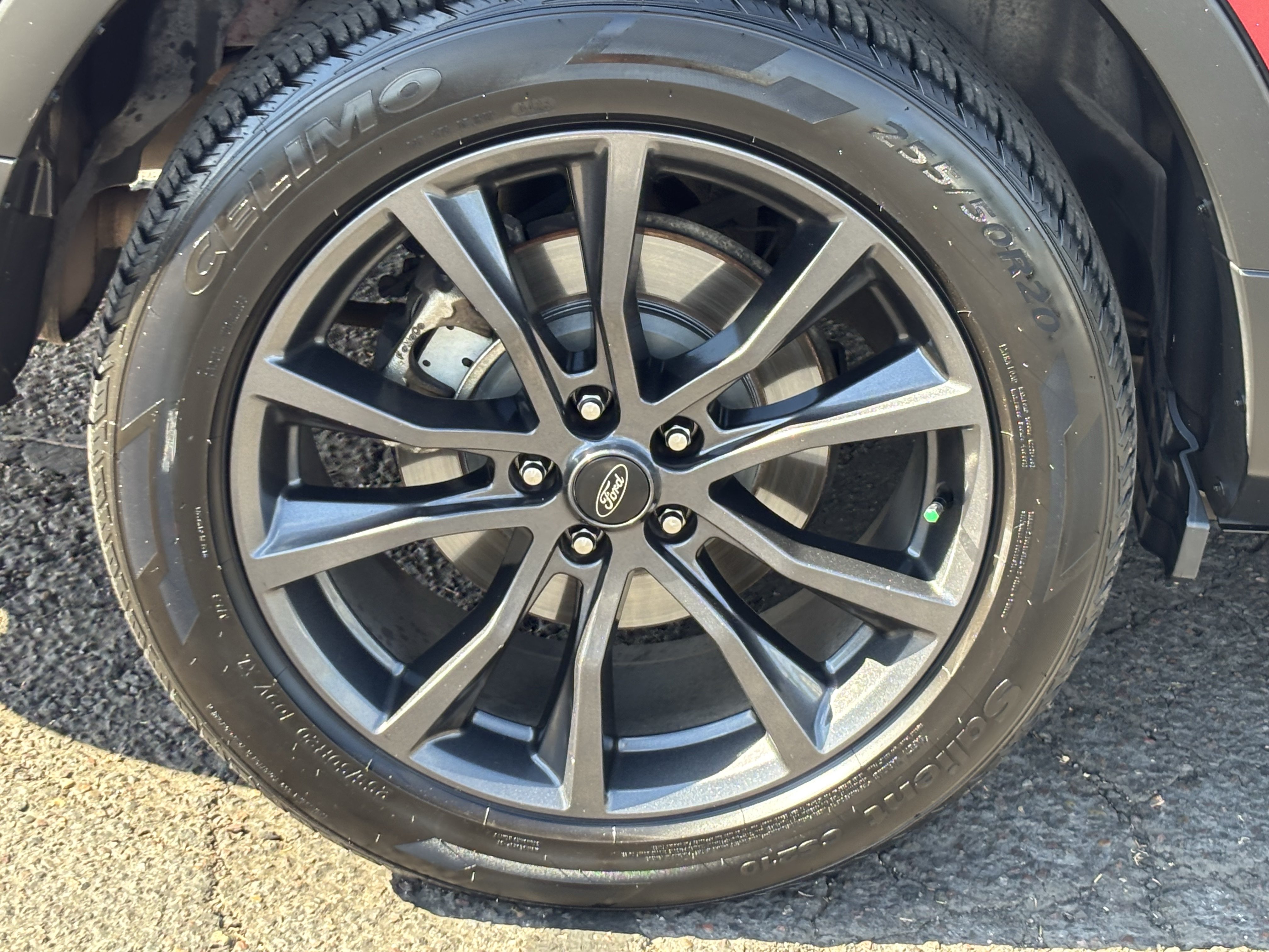 Used 2019 Ford Explorer XLT w/ Equipment Group 202A FWD image 7
