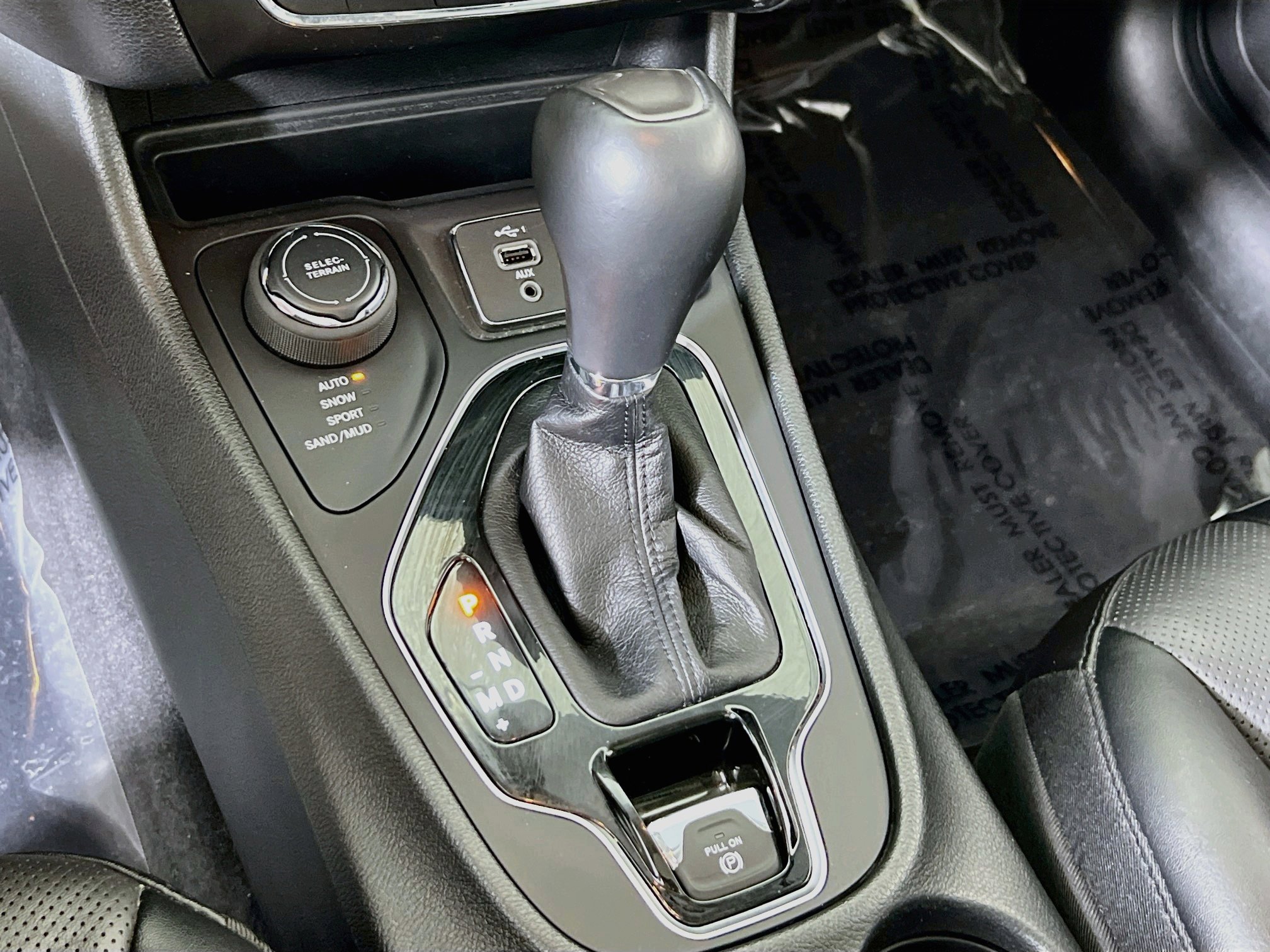 Used 2022 Jeep Cherokee Limited w/ Elite Package image 17