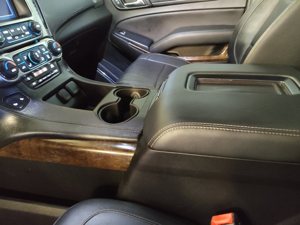 Used 2018 Chevrolet Suburban LT image 26