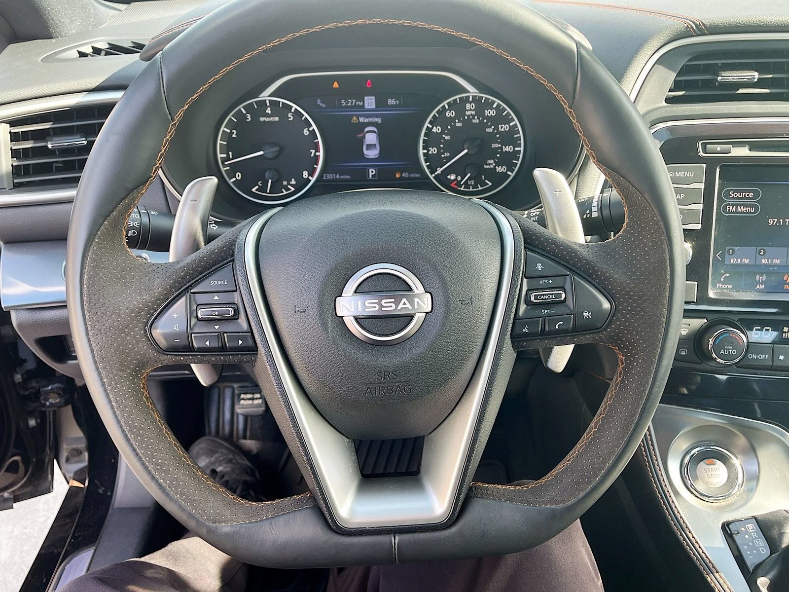 Used 2023 Nissan Maxima SR w/ Sport Mat Group FWD image 11