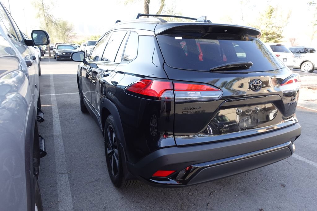 Used 2025 Toyota Corolla Cross AWD Hybrid w/ Convenience Package image 2