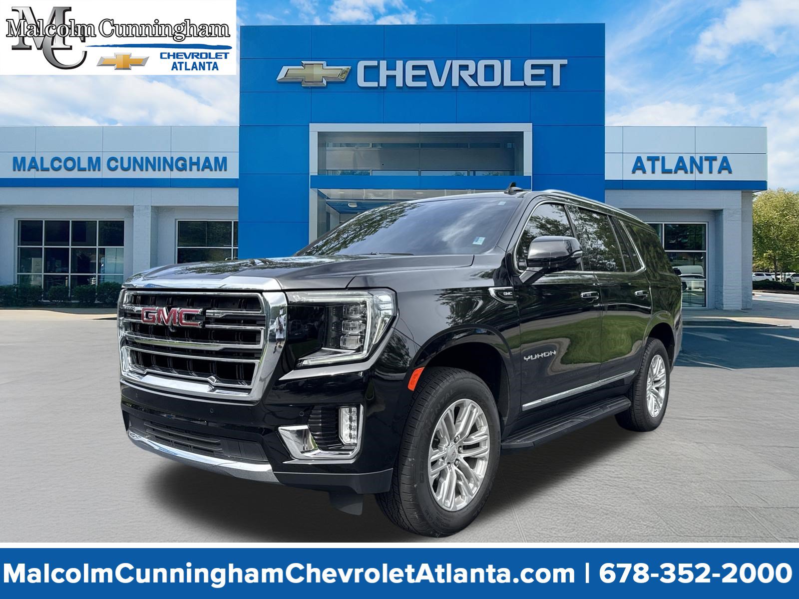 Certified 2024 GMC Yukon SLT w/ SLT Premium Package AWD/4WD image 1