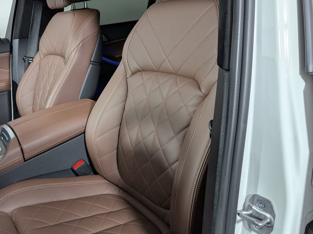 Certified 2023 BMW X7 xDrive40i w/ Premium Package AWD/4WD image 20