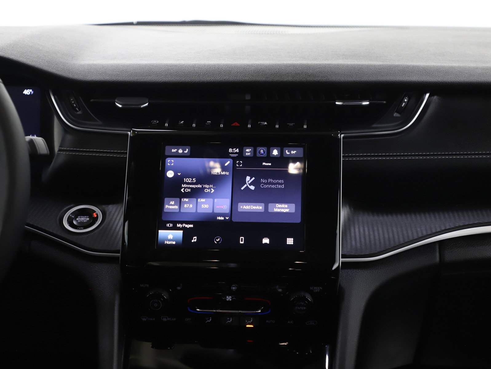 Used 2024 Jeep Grand Cherokee Laredo X w/ Luxury Tech Group I image 15