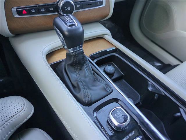 Used 2020 Volvo XC90 T6 Inscription image 12