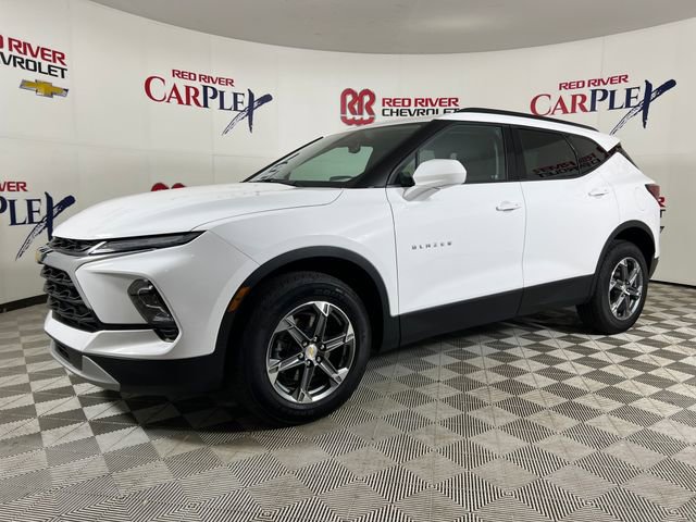 Used 2024 Chevrolet Blazer LT w/ Convenience Package image 3