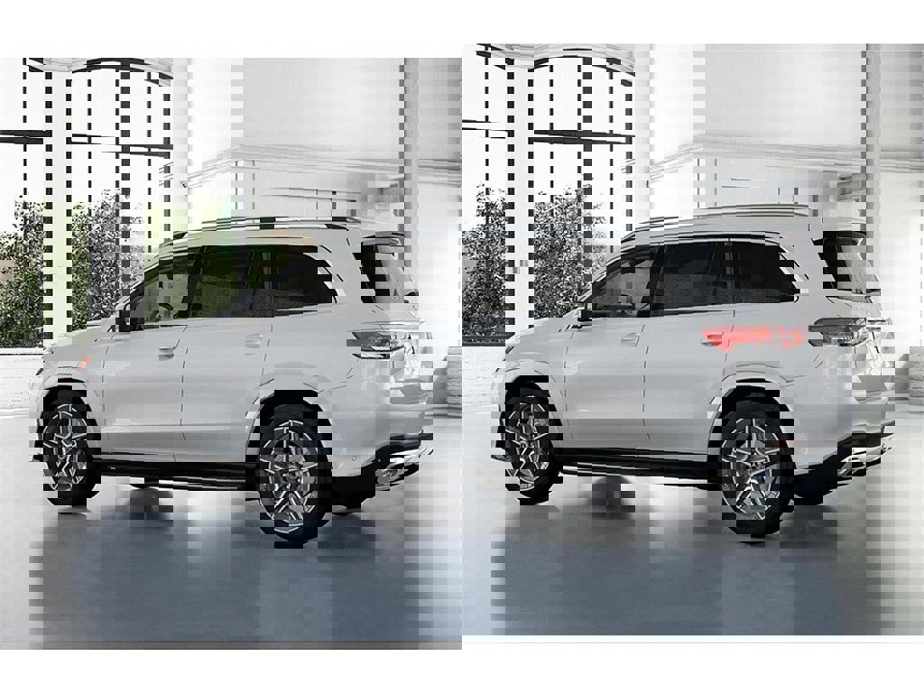 New 2026 Mercedes-Benz GLS 450 4MATIC image 31