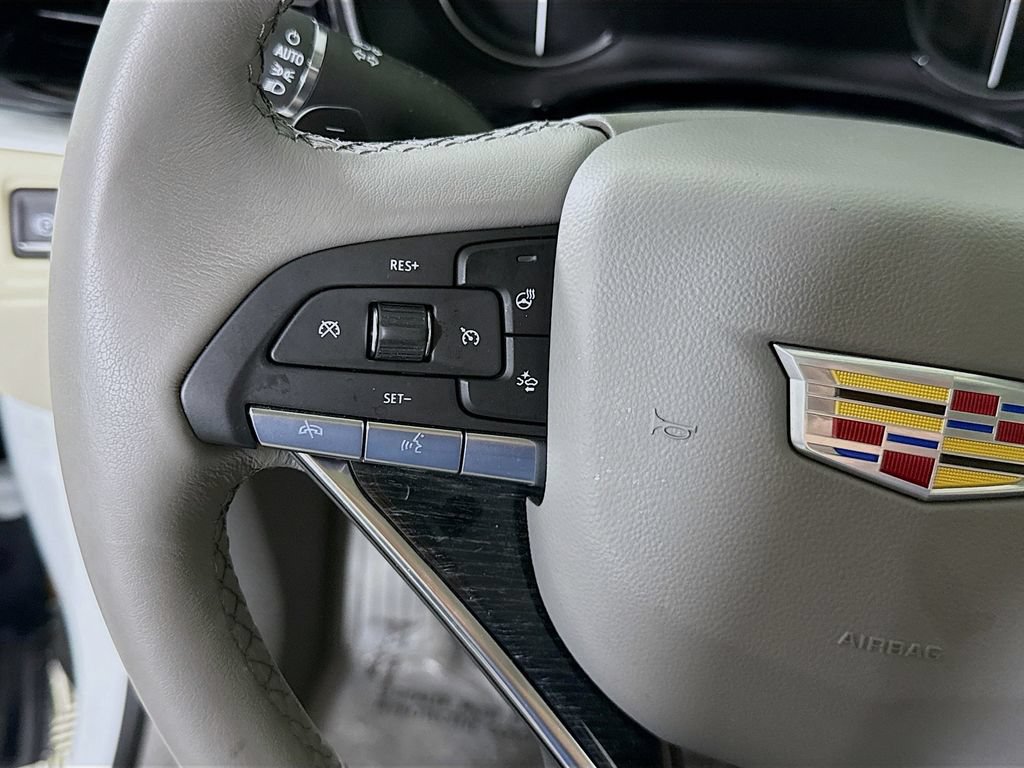 Used 2025 Cadillac XT6 Premium Luxury w/ LPO, Floor Liner Package AWD/4WD image 23