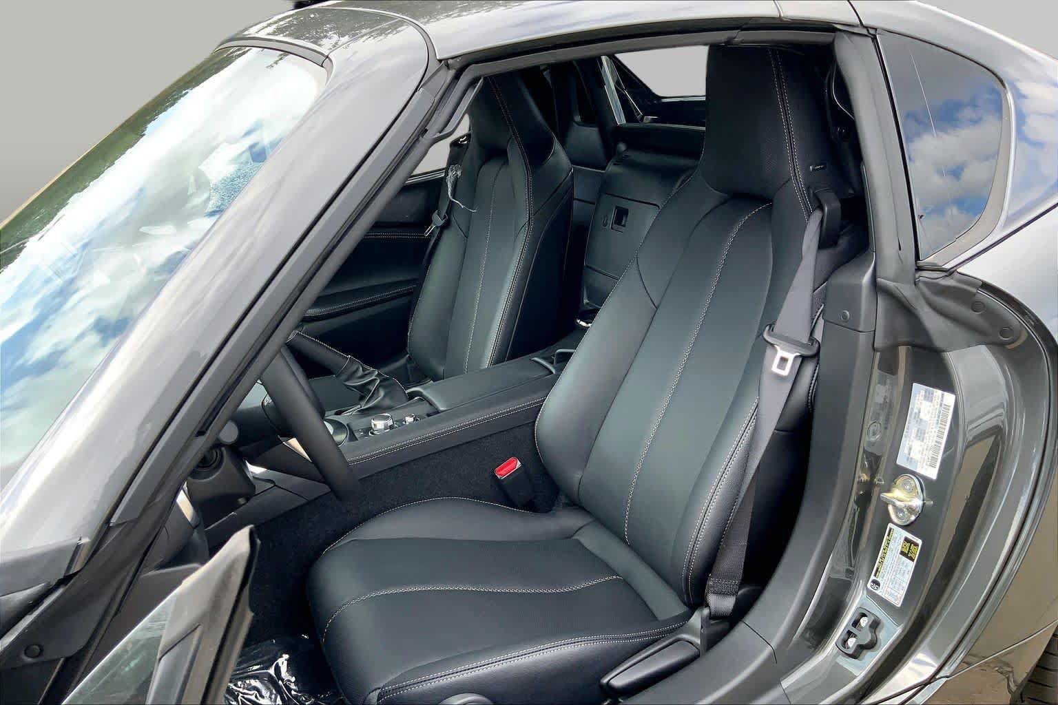 New 2026 MAZDA MX-5 Miata RF Grand Touring RWD image 9