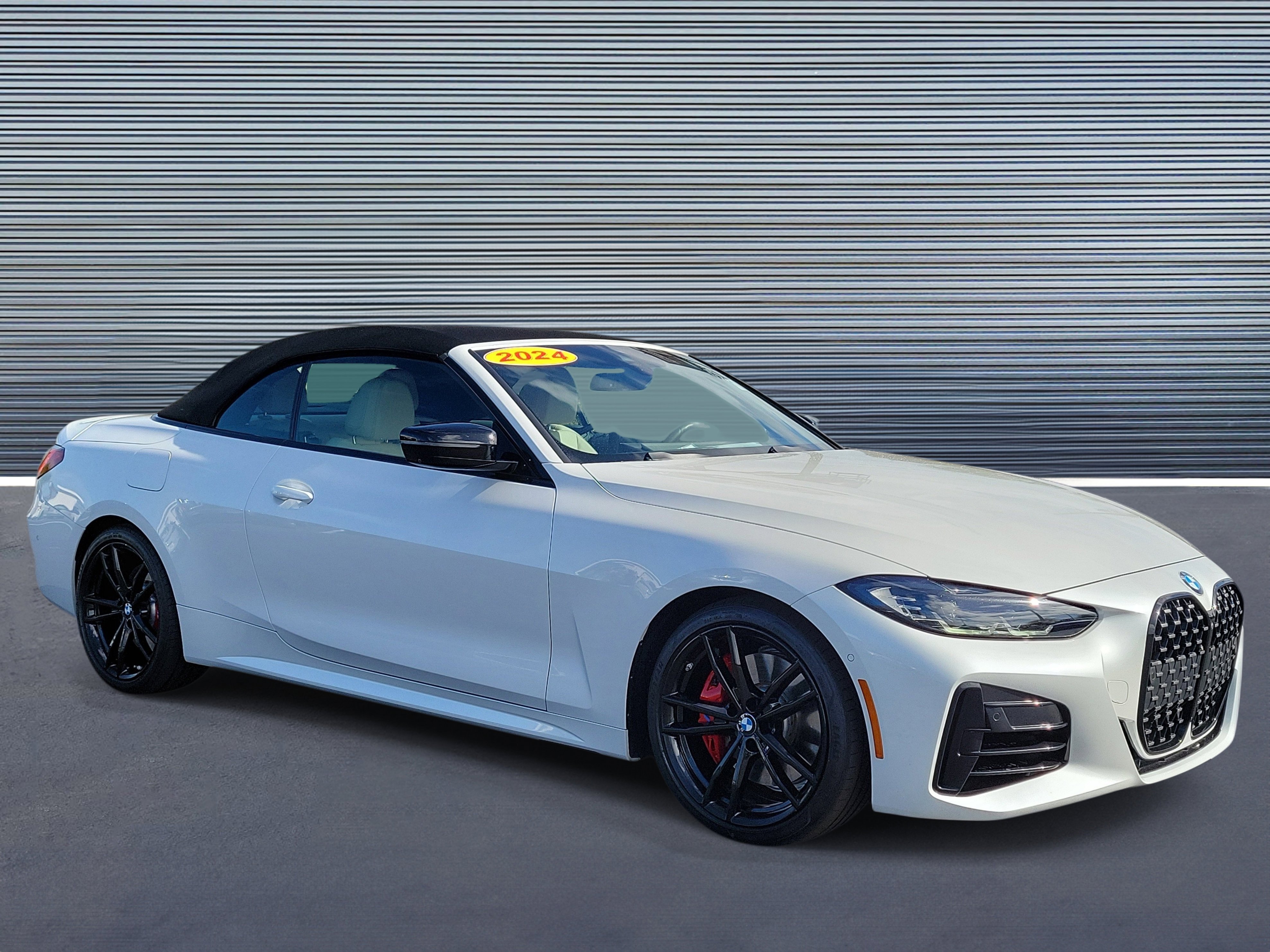 Used 2024 BMW M440i Convertible w/ Premium Package image 2