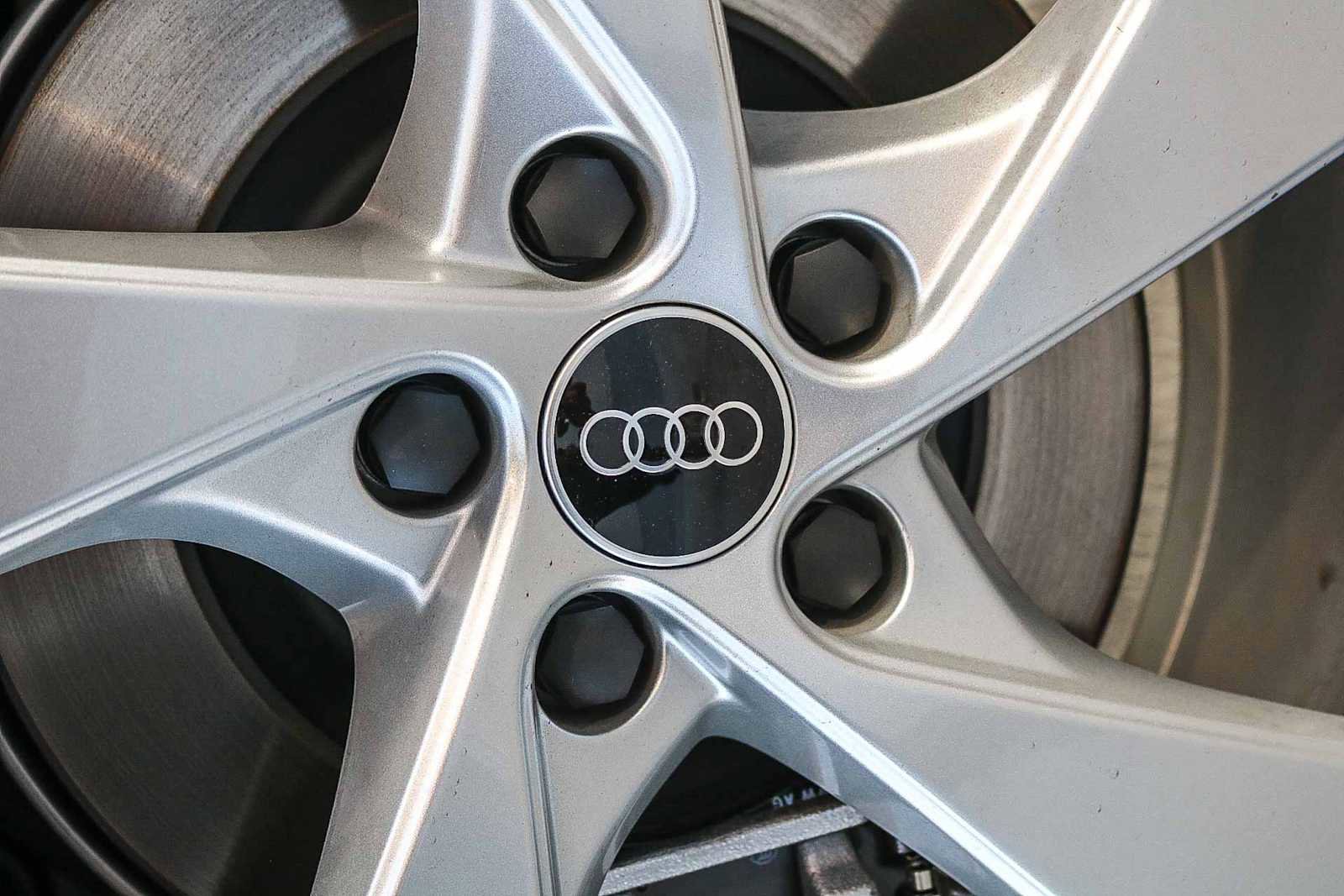 New 2025 Audi Q5 Premium Plus image 14