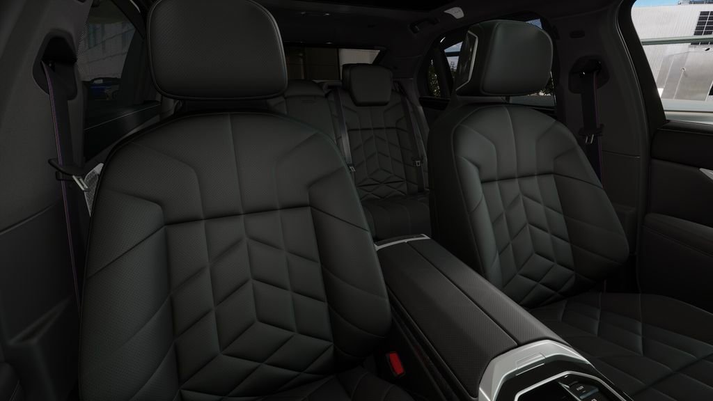 New 2026 BMW 760i xDrive w/ Executive Package image 37