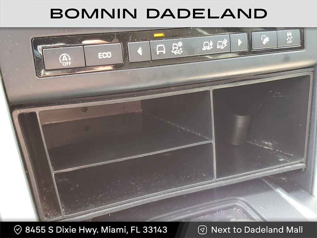 Used 2019 Land Rover Discovery Sport HSE image 25