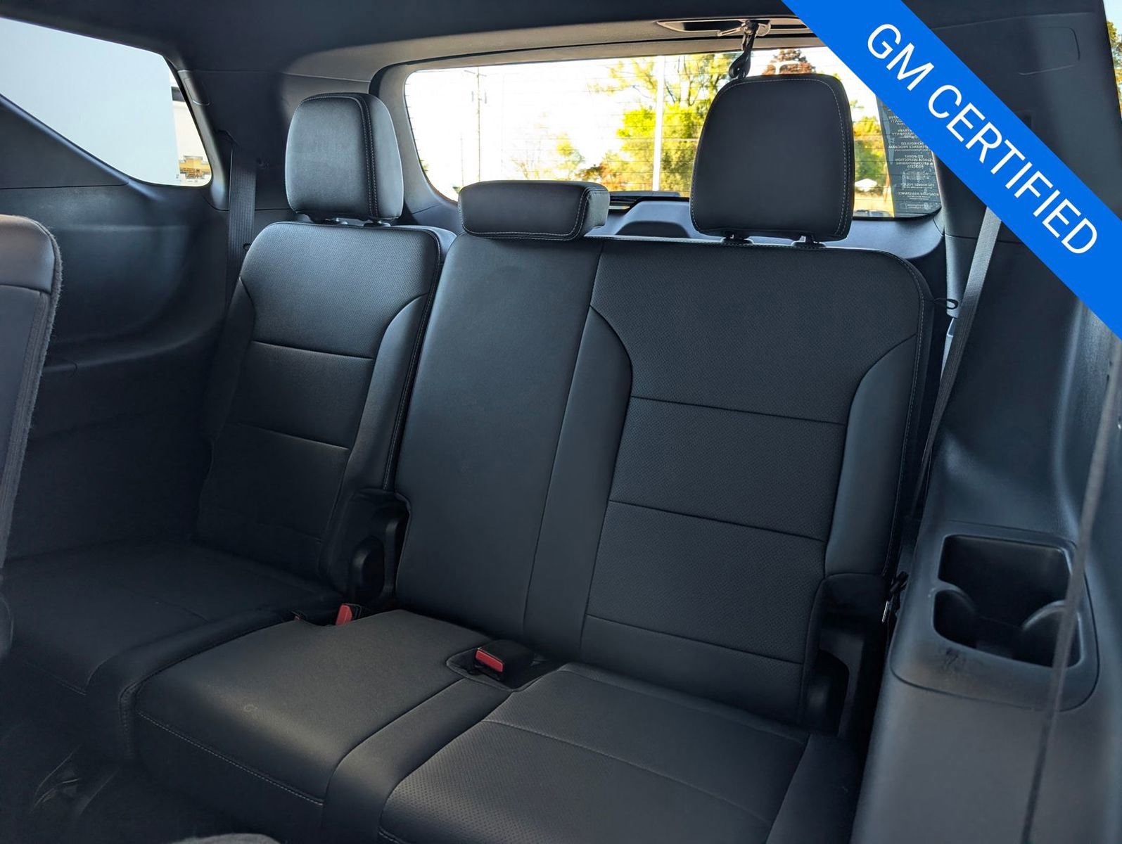 Used 2025 Chevrolet Traverse LT image 31