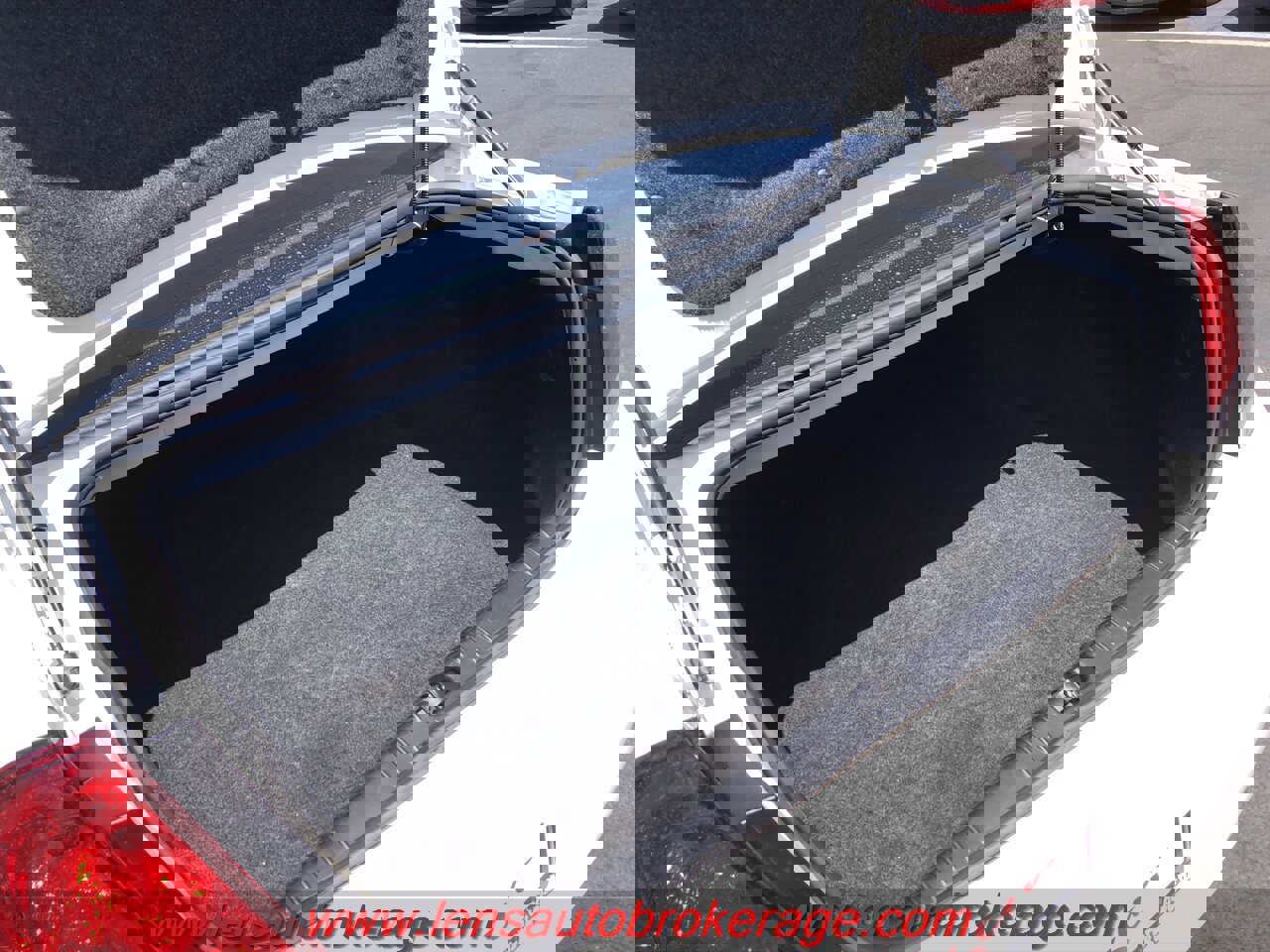 Used 2016 Chevrolet Impala LT image 17