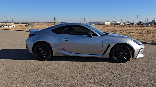 Used 2024 Toyota GR86 Premium image 5