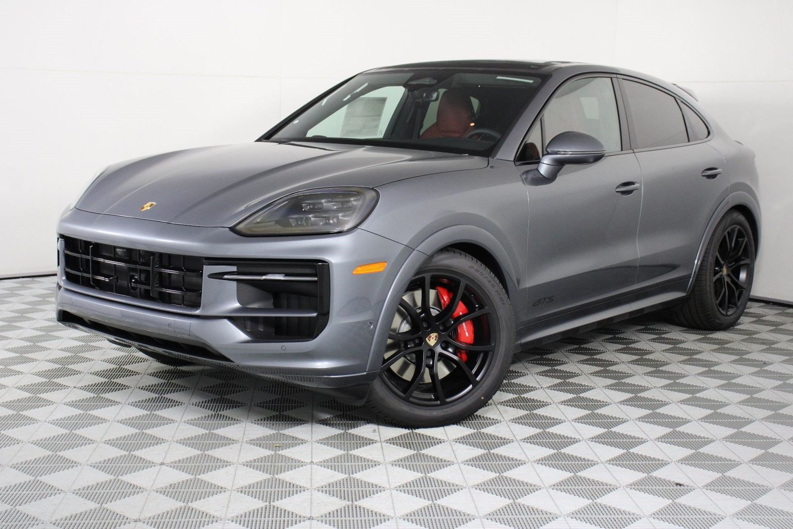 New 2026 Porsche Cayenne GTS AWD/4WD image 1