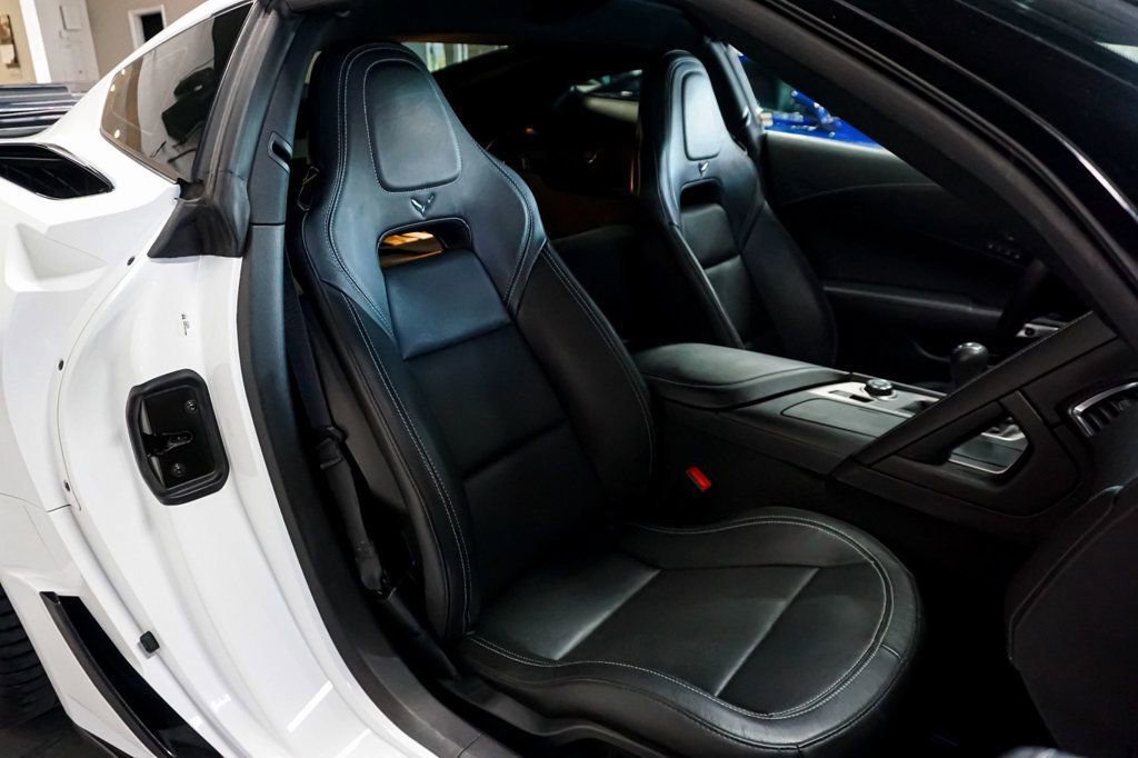 Used 2019 Chevrolet Corvette Z06 w/ Z07 Performance Package image 38