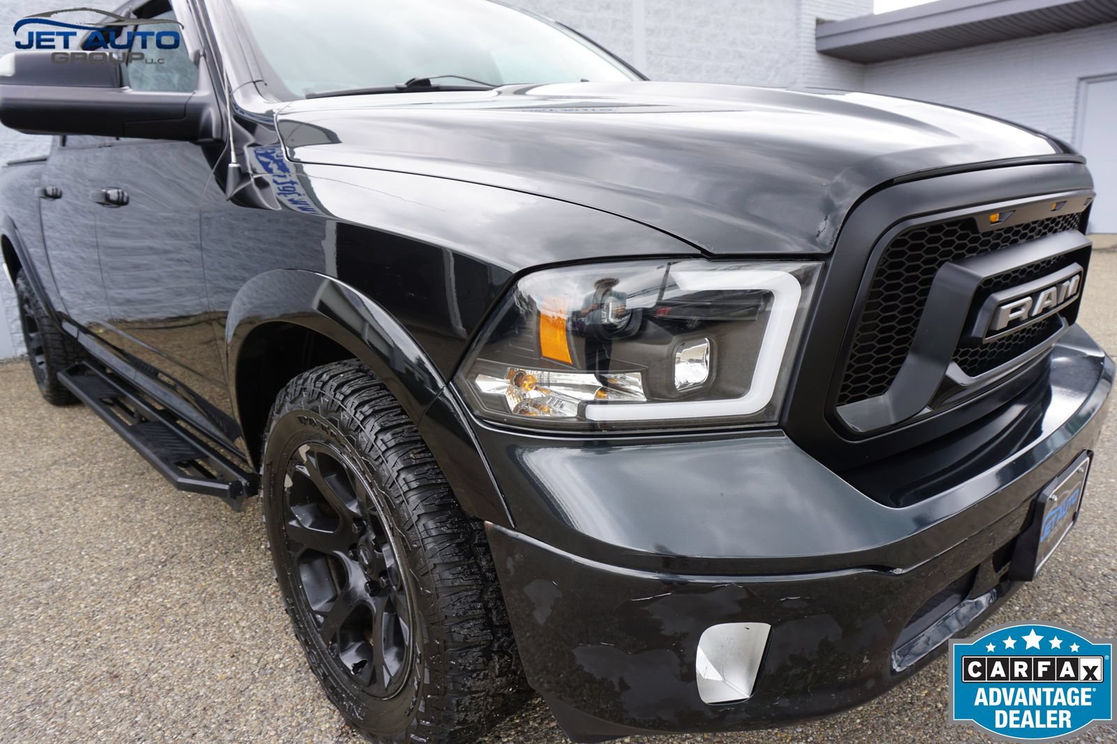 Used 2016 RAM 1500 Laramie AWD/4WD image 7