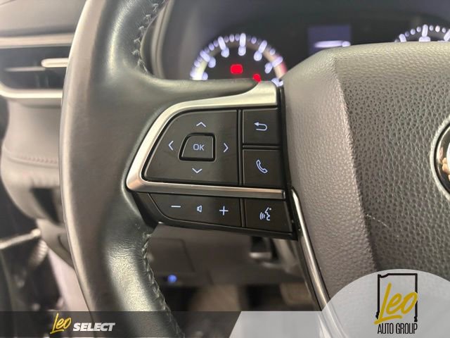Used 2021 Toyota Highlander LE image 17