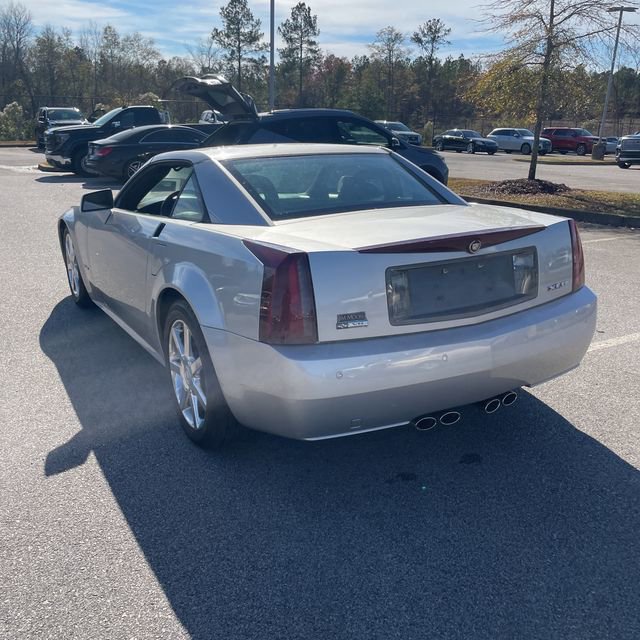 Used 2006 Cadillac XLR image 10