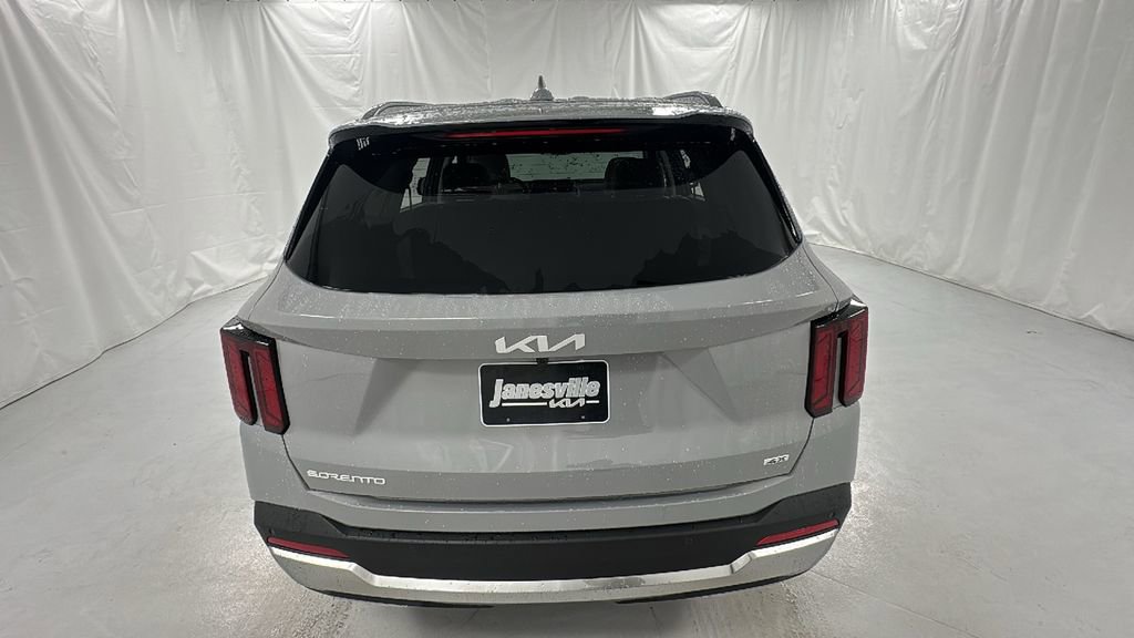 New 2026 Kia Sorento S image 4