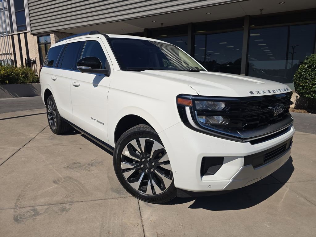 Used 2025 Ford Expedition Platinum w/ Driver's Package