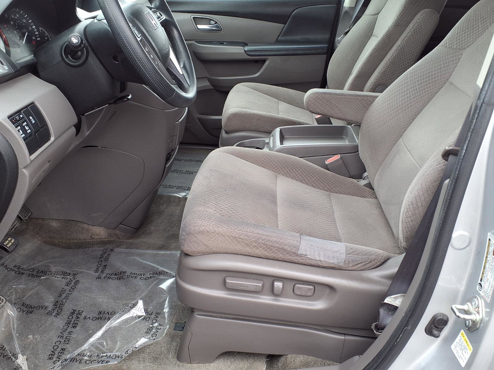 Used 2015 Honda Odyssey EX image 17