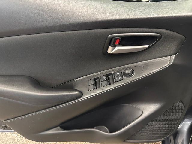 Used 2019 Toyota Yaris LE FWD image 10