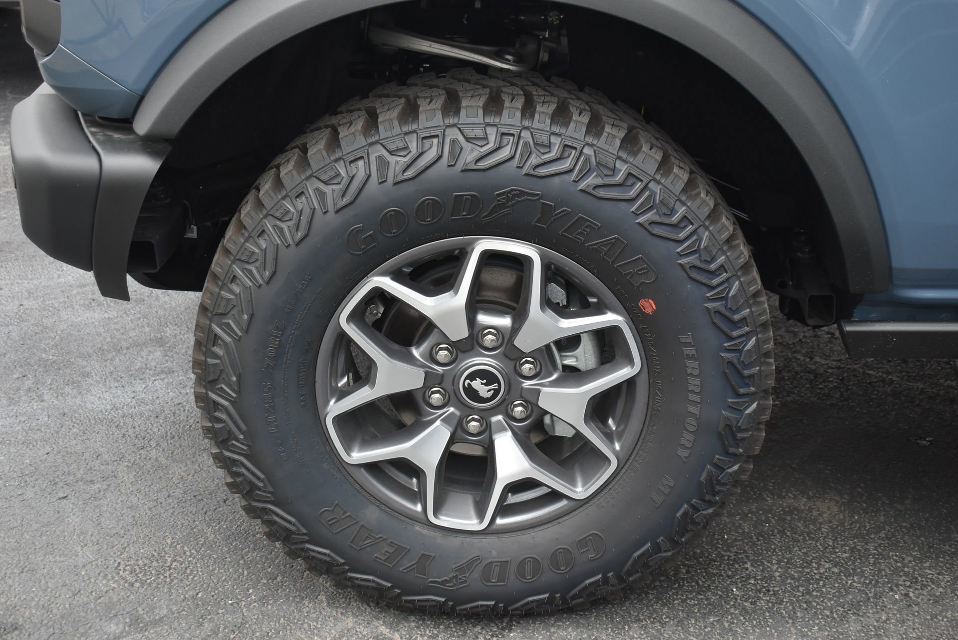 New 2025 Ford Bronco Badlands image 8