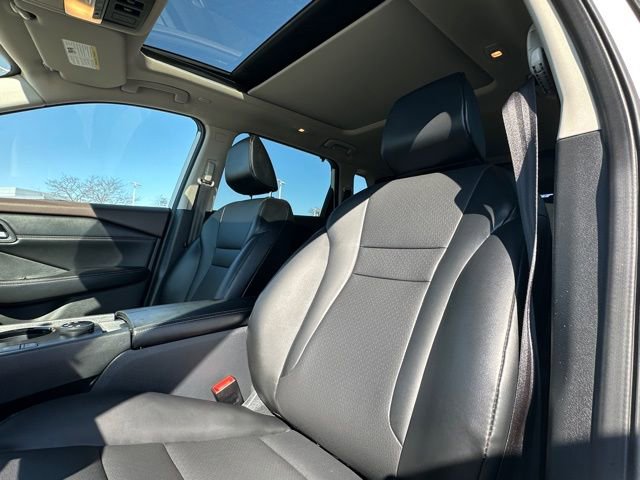 Certified 2023 Nissan Rogue SV w/ SV Premium B Package image 26