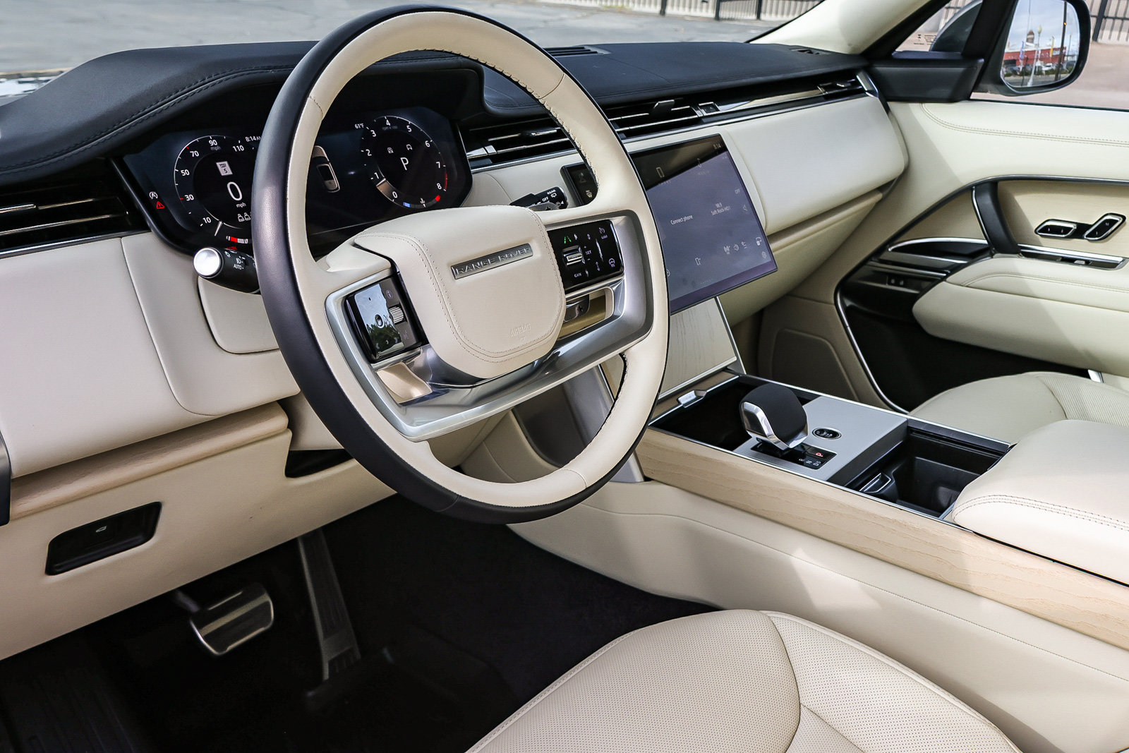 Certified 2024 Land Rover Range Rover SE AWD/4WD image 29