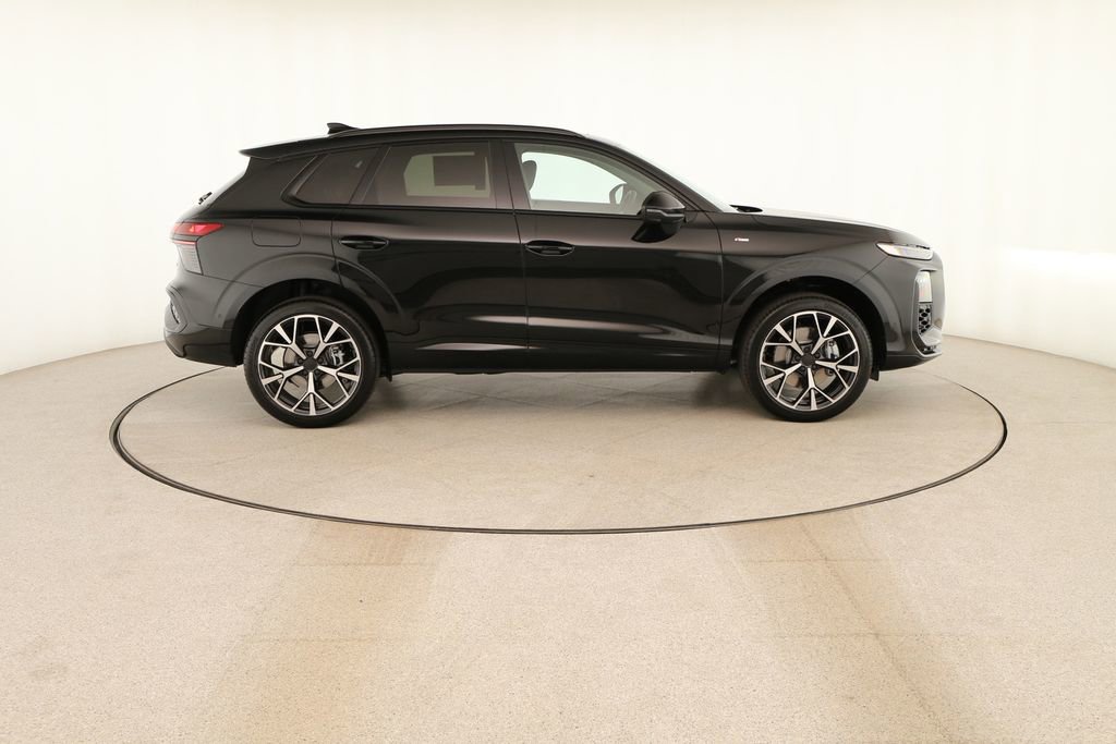 New 2026 Audi Q3 quattro 2.0T AWD/4WD image 8