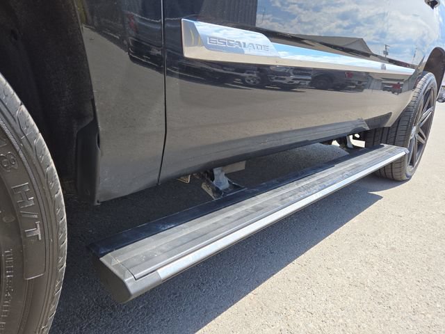 Used 2018 Cadillac Escalade Platinum AWD/4WD image 9