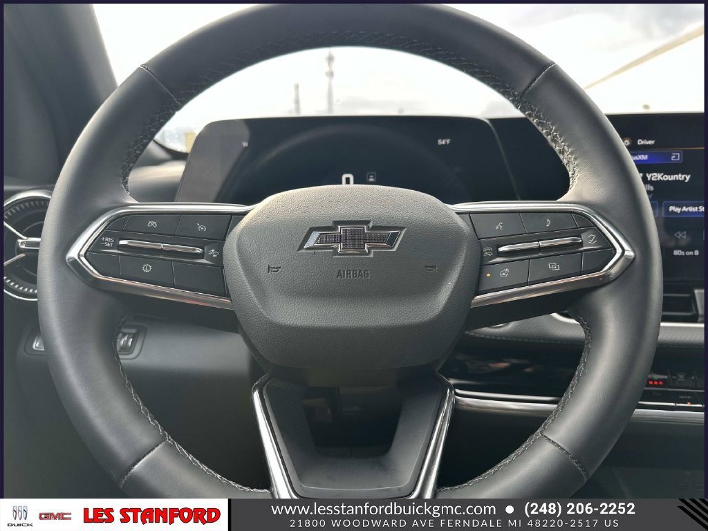 Used 2026 Chevrolet Equinox LT FWD image 21